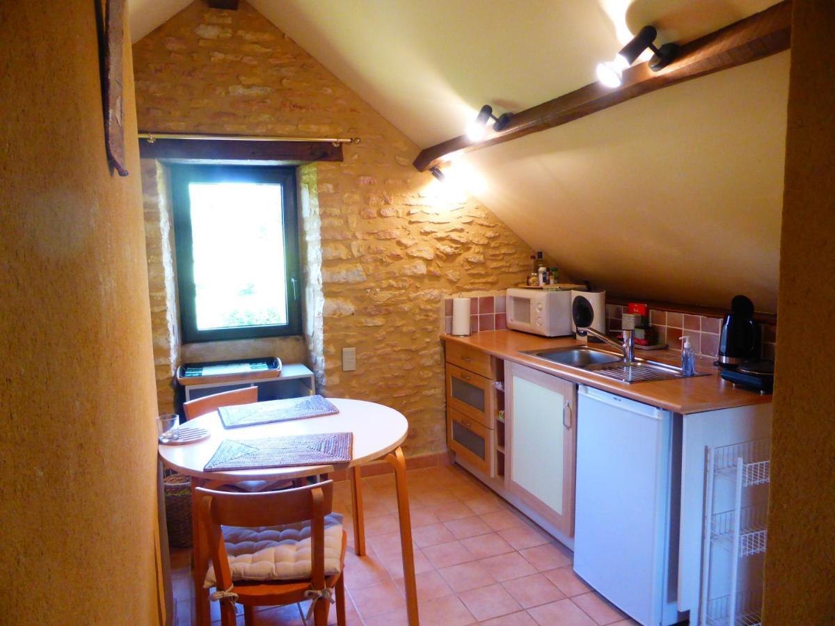 Вилла Studio De Charme Romarin Saint-Crepin-et-Carlucet Экстерьер фото